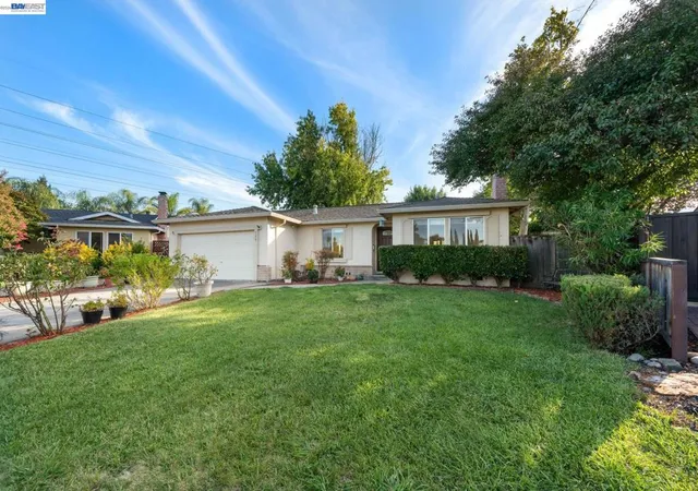 Photo 1 of Sale Pending at 120 Montclair Pl, San Ramon, CA 94583 | MLS# 41147571 | Listing updated on 2026-09-21