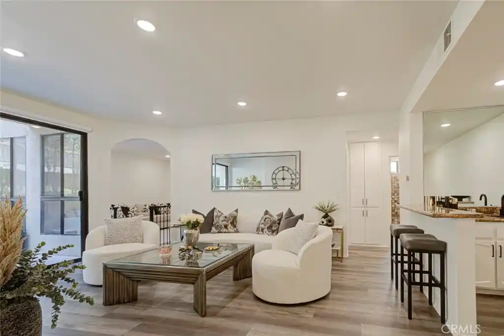 Condo for sale at 511 N Jackson #101, Glendale, CA 91206 | MLS# GD26187015