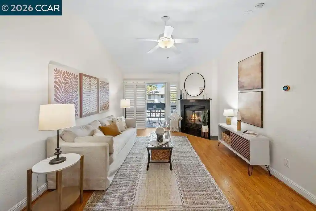 Listing Photo 1 - Condo for sale in 2530 Oak Rd located at 2530 Oak Rd, Walnut Creek, CA 94597 - Unit #303