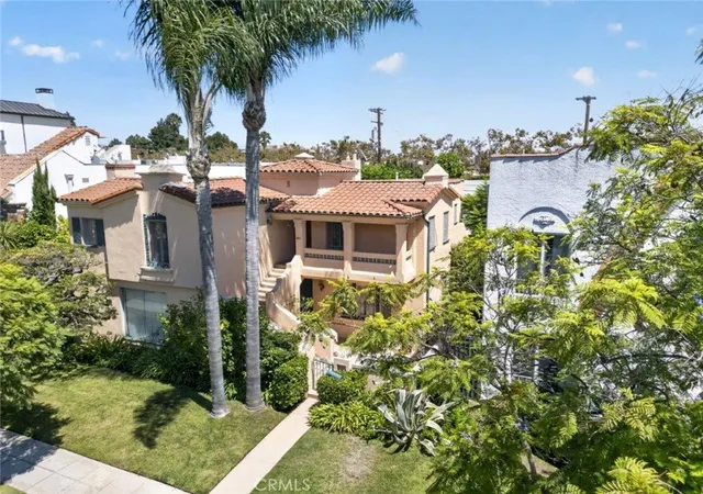 Photo 2 of Multi family home for sale at 138 N La Peer Dr, Beverly Hills, CA 90211 | MLS# SR26182571 | Listing updated on 2026-09-13