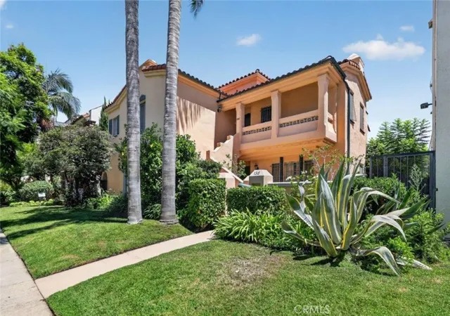 Photo 3 of House for sale at 138 N La Peer Dr, Beverly Hills, CA 90211 | MLS# SR26182571 | Listing updated on 2026-09-13