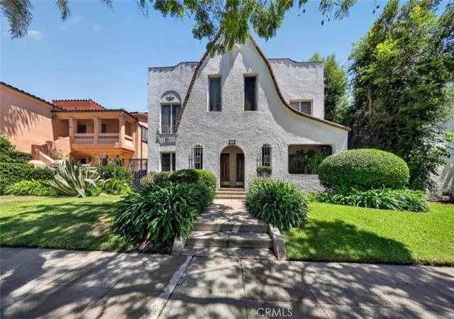 Photo 1 of Multi family home for sale at 132 N La Peer Dr, Beverly Hills, CA 90211 | MLS# SR26181930 | Listing updated on 2026-09-11