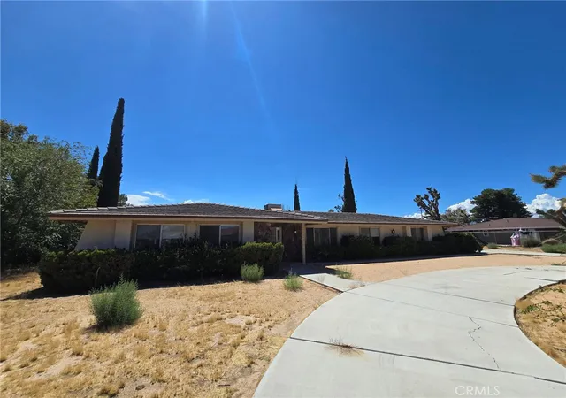 Photo 1 of Sale Pending at 20239 Osseo, Apple Valley, CA 92308 | MLS# HD26197452 | Listing updated on 2026-09-29