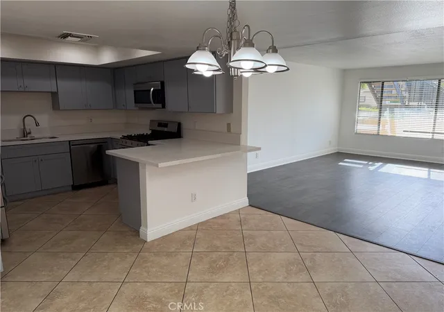 Listing Photo 4 - Condo for sale in building located at 25644 Sharp Dr, Hemet, CA 92544 - Unit #E
