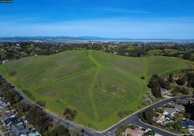 Land for sale at Vine Hl Way, Martinez, CA 94553 | MLS# 41147598