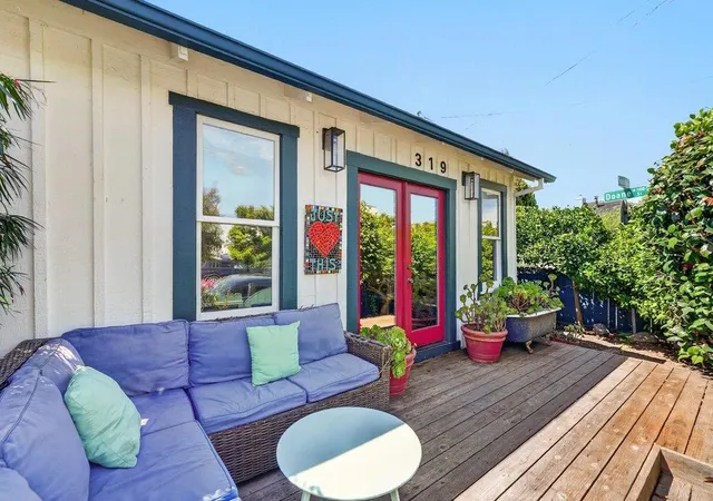 Photo 2 of Sale Pending at 319 Seabright Ave, Santa Cruz, CA 95062 | MLS# ML82060557 | Listing updated on 2026-10-12
