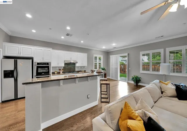 Photo 3 of Single family home for sale at 173 Pescara Blvd, Brentwood, CA 94513 | MLS# 41147603 | Listing updated on 2026-09-16