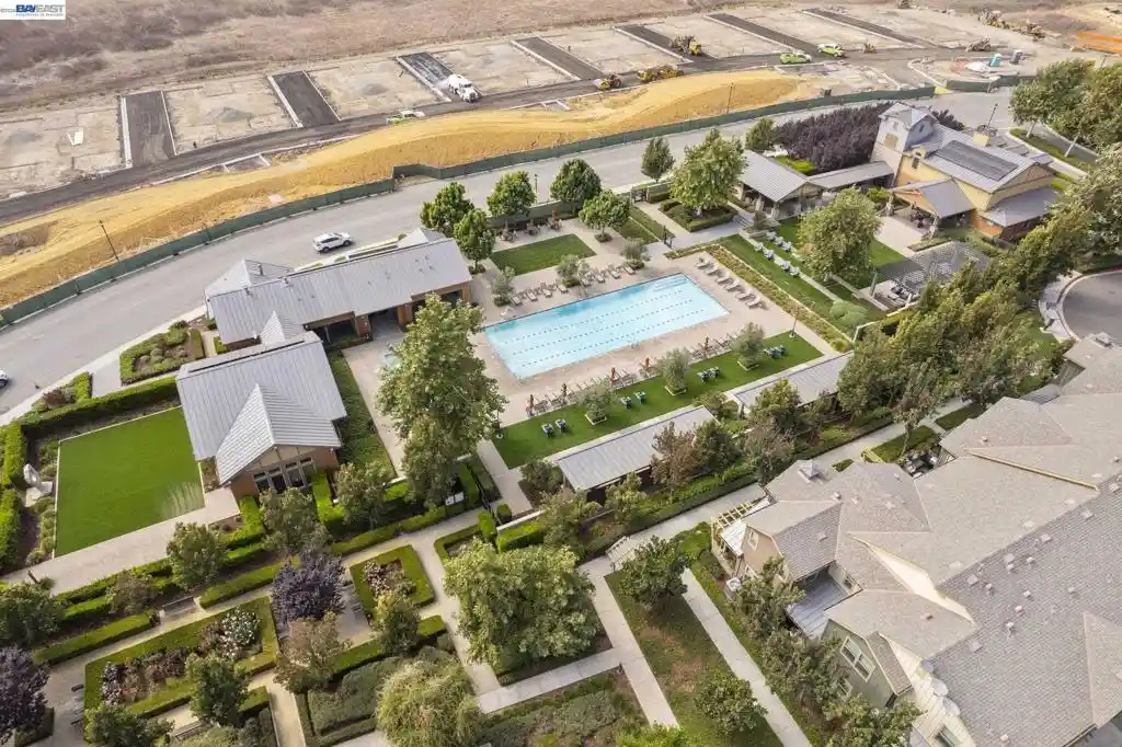 Listing Photo 30 - Condo for sale in 347 Basswood Cmn located at 347 Basswood Cmn, Livermore, CA 94551 - Unit 347 Basswood Cmn