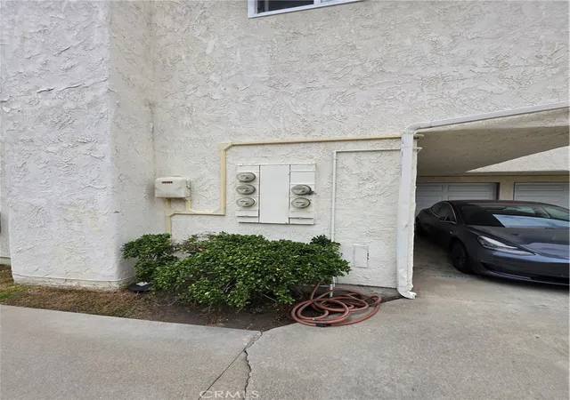 Photo 4 of House for sale at 16702 Blanton Ln, Huntington Beach, CA 92649 | MLS# RS26190467 | Listing updated on 2026-10-06