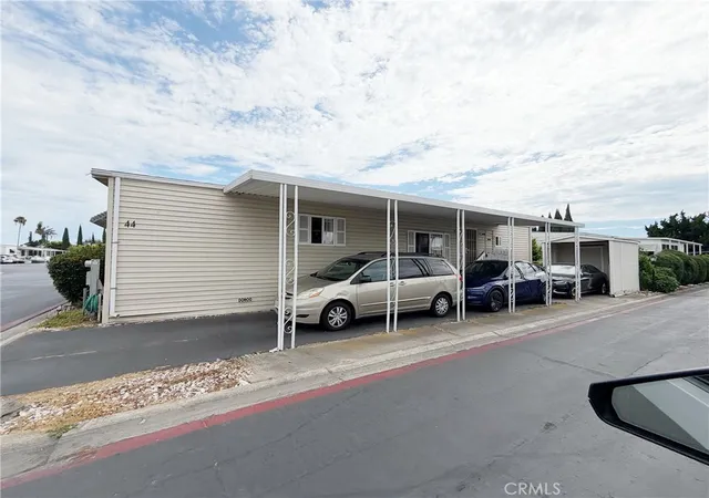 Photo 2 of Manufactured home for sale at 323 N Euclid #44, Santa Ana, CA 92703 | MLS# OC26197551 | Listing updated on 2026-09-22