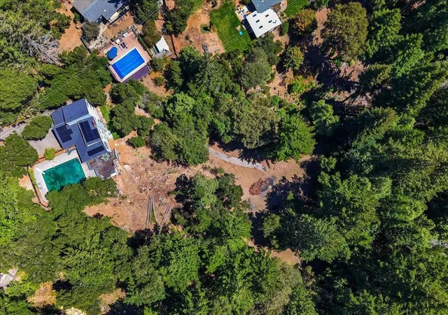 Photo 3 of Single family home for sale at 188 Kelly Ln, Santa Cruz, CA 95060 | MLS# ML82060579 | Listing updated on 2026-09-23