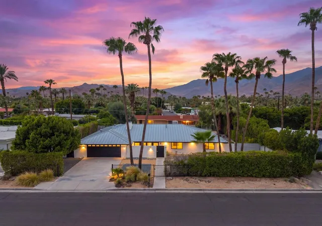 Photo 3 of Single family home for sale at 1913 E Amado Rd, Palm Springs, CA 92262 | MLS# 219152473DA | Listing updated on 2026-10-05