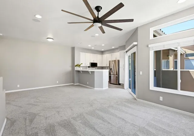 Listing Photo 4 - Condo for sale in building located at 28362 Pueblo Dr, Lake Forest, CA 92679