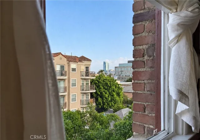 Photo 3 of Single family home for sale at 800 Pacific Ave #407, Long Beach, CA 90813 | MLS# DW26197599 | Listing updated on 2026-10-06