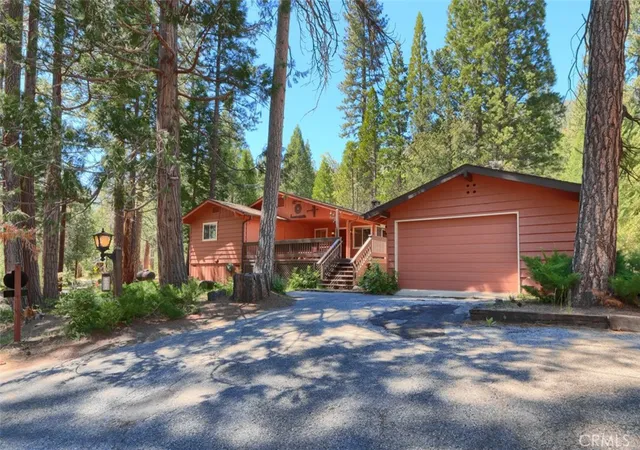 Photo 2 of Single family home for sale at 8067 Chilnualna Fls Rd, Yosemite National Park, CA 95389 | MLS# FR26197703 | Listing updated on 2026-09-09