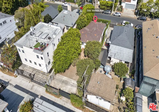 Photo 4 of Multi family home for sale at 644 Vernon Ave #644/646, Venice, CA 90291 | MLS# 26986047 | Listing updated on 2026-09-17