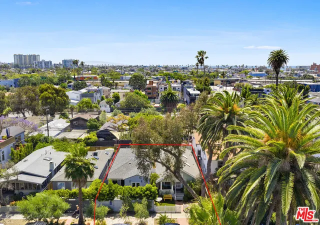 Photo 1 of Single family home for sale at 428 Rialto Ave, Venice, CA 90291 | MLS# 26986237 | Listing updated on 2026-09-17