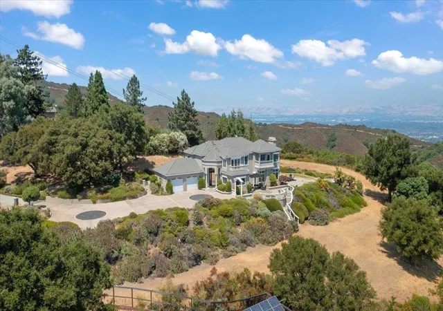 Photo 3 of Single family home for sale at 19465 Montevina Rd, Los Gatos, CA 95033 | MLS# ML82056050 | Listing updated on 2026-09-27