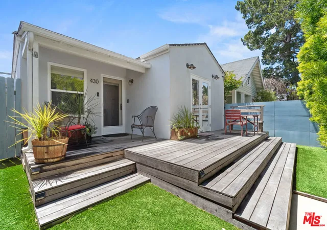 Photo 1 of Single family home for sale at 430 Rialto Ave, Venice, CA 90291 | MLS# 26986241 | Listing updated on 2026-09-17