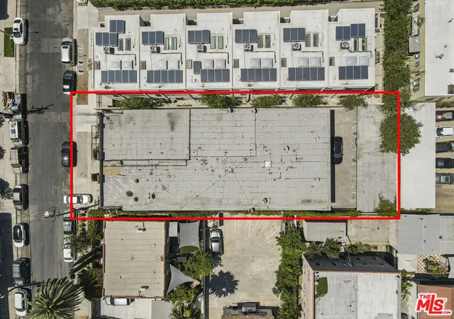 Listing Photo 5 - Condo for sale in building located at 4315 Burns Ave, Los Angeles, CA 90029