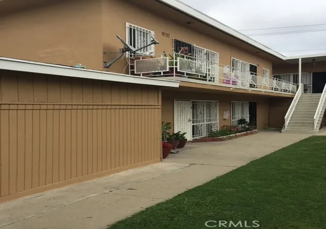 Multi family home for sale at 10210 South 10th, Inglewood, CA 90303 | MLS# SB26197834