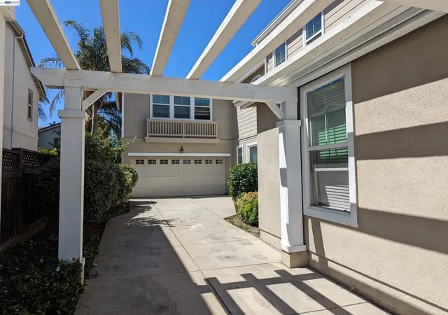 Photo 3 of Single family home for sale at 1455 Paradise Ln, Brentwood, CA 94513 | MLS# 41147665 | Listing updated on 2026-09-16