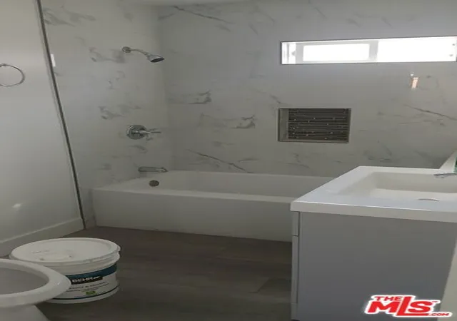 Photo 2 of Single family home for sale at 6751 Arlington Ave, Los Angeles, CA 90043 | MLS# 26986195 | Listing updated on 2026-10-30
