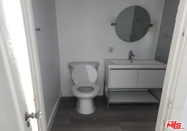 Photo 3 of Single family home for sale at 6751 Arlington Ave, Los Angeles, CA 90043 | MLS# 26986195 | Listing updated on 2026-10-30