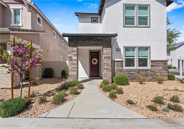 Photo 2 of Condo for sale at 260 Summerville Ln, Palmdale, CA 93551 | MLS# DW26197828 | Listing updated on 2026-09-13