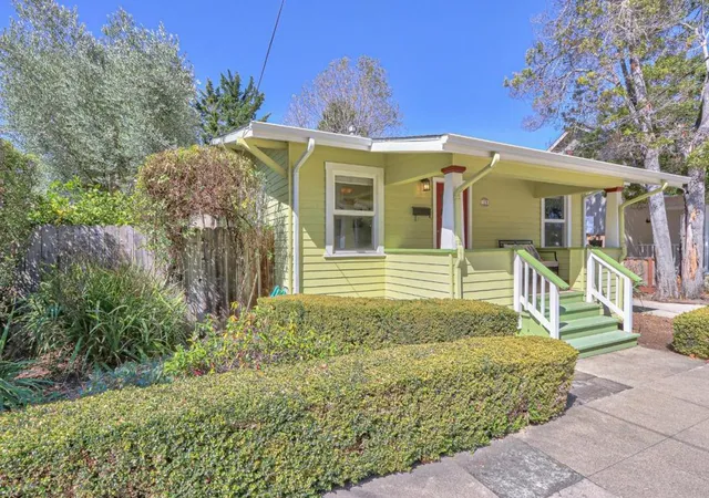 Photo 2 of Single family home for sale at 129 May Ave, Santa Cruz, CA 95062 | MLS# ML82060616 | Listing updated on 2026-10-12