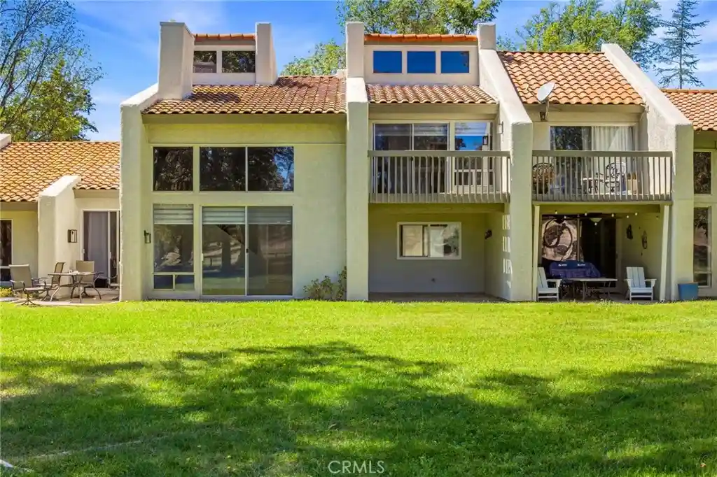 Condo for sale at 38974 Paseo De Oro, Murrieta, CA 92563 | MLS# SW26197464