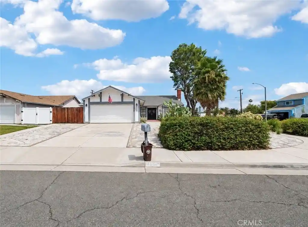 Photo 1 of Sale Pending at 4535 Albion Dr, Riverside, CA 92503 | MLS# IV26196393 | Listing updated on 2026-10-20
