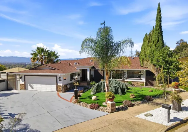 Photo 3 of Sale Pending at 925 Dorel Dr, San Jose, CA 95132 | MLS# ML82060628 | Listing updated on 2026-10-12