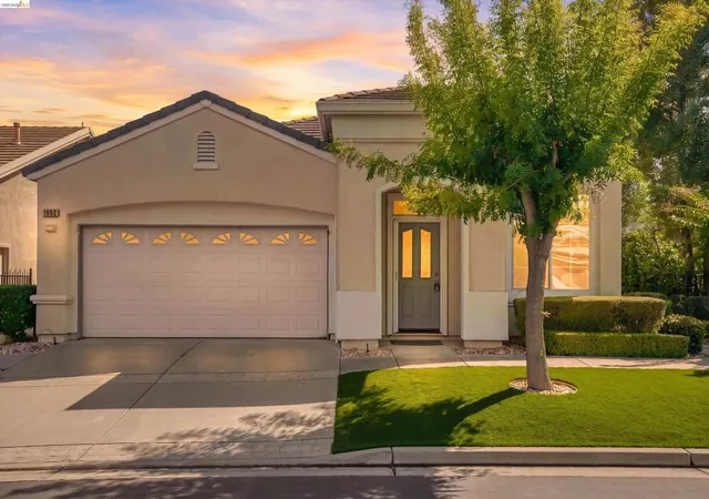 Photo 1 of Single family home for sale at 1852 Is Park Pl, Brentwood, CA 94513 | MLS# 41147689 | Listing updated on 2026-09-16