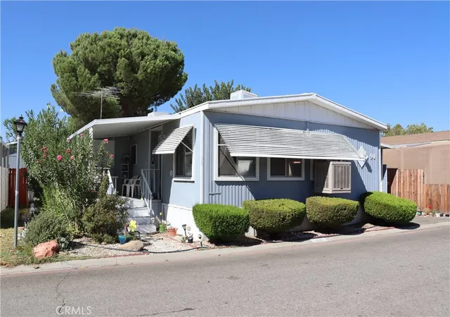 Manufactured home for sale at 1301 E Ave I #90, Lancaster, CA 93535 | MLS# SR26197976
