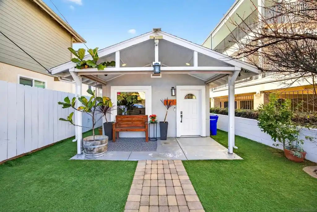 Photo 1 of Single family home for sale at 530 11th Street, Imperial Beach, CA 91932 | MLS# 260022125SD | Listing updated on 2026-10-15
