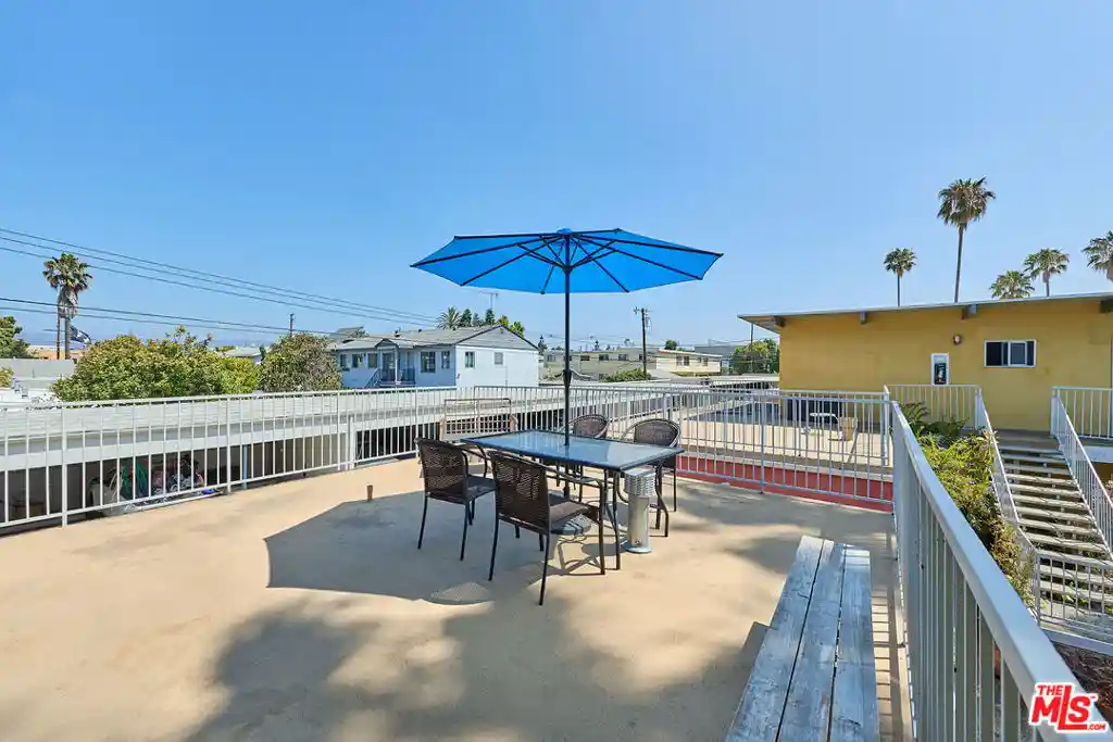 Listing Photo 18 - Condo for sale in 2325 Kansas Ave located at 2325 Kansas Ave, Santa Monica, CA 90404 - Unit 2325 Kansas Ave