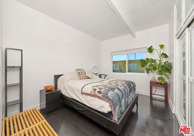 Listing Photo 5 - Condo for sale in building located at 2325 Kansas Ave, Santa Monica, CA 90404 - Unit #9