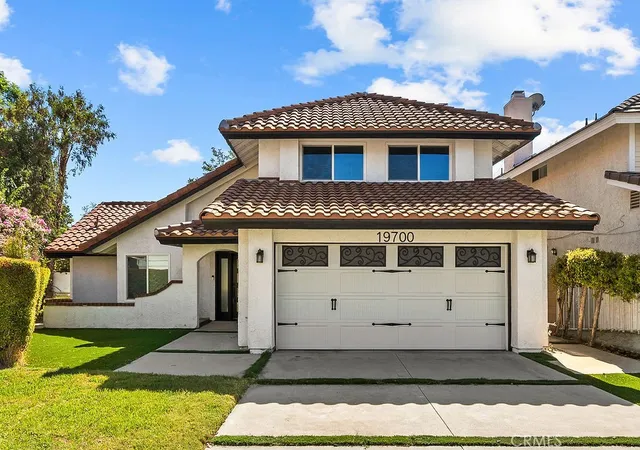 Photo 2 of Single family home for sale at 19700 Lull, Winnetka, CA 91306 | MLS# OC26196498 | Listing updated on 2026-10-05