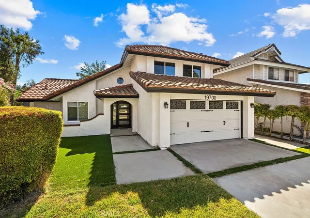 Photo 3 of Single family home for sale at 19700 Lull, Winnetka, CA 91306 | MLS# OC26196498 | Listing updated on 2026-10-05