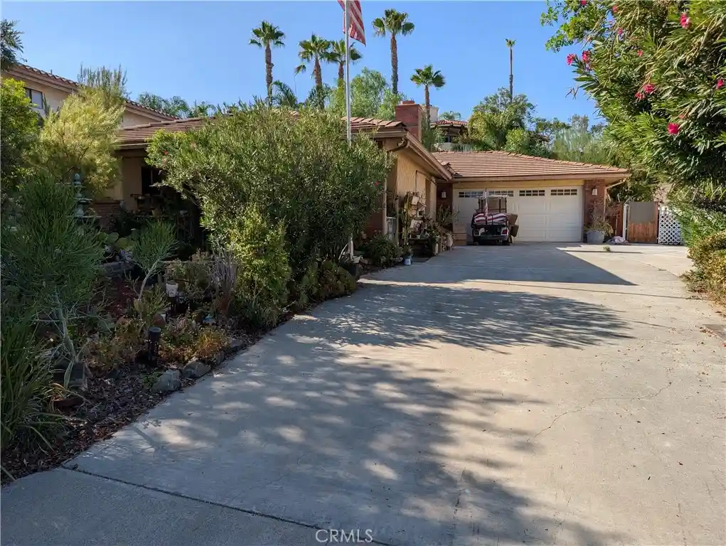 Photo 1 of Single family home for sale at 29495 Big Range Rd, Canyon Lake, CA 92587 | MLS# IG26196970 | Listing updated on 2026-10-20