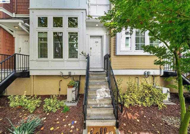 Photo 1 of Condo for sale at 206 Grayson Ter, San Jose, CA 95126 | MLS# 41147707 | Listing updated on 2026-10-05