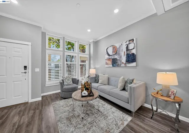 Photo 3 of Condo for sale at 206 Grayson Ter, San Jose, CA 95126 | MLS# 41147707 | Listing updated on 2026-10-05