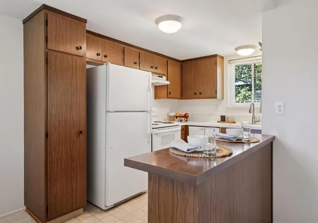 Photo 3 of Condo for sale at 14225 Lora Dr #102, Los Gatos, CA 95032 | MLS# ML82060627 | Listing updated on 2026-10-02