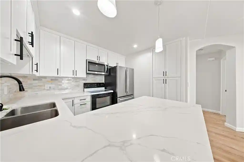Condo for sale at 6815 Remmet Ave #212, Canoga Park, CA 91303 | MLS# SR26196765