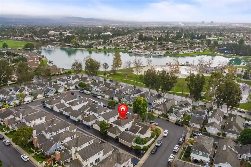 Listing Photo 1 - Condo for sale in 32 Spinnaker located at 32 Spinnaker, Irvine, CA 92614 - Unit 32 Spinnaker