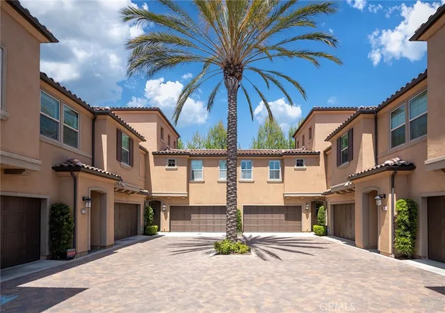 Photo 1 of Condo for sale at 182 Finch, Lake Forest, CA 92630 | MLS# TR26198194 | Listing updated on 2026-10-11