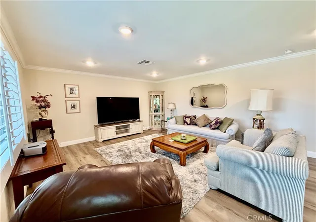Listing Photo 5 - Condo for sale in building located at 2385 Via Mariposa W, Laguna Woods, CA 92637 - Unit #2D