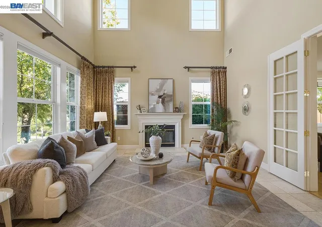 Photo 1 of Sale Pending at 3 Crested Oak Ct, San Ramon, CA 94583 | MLS# 41147727 | Listing updated on 2026-09-23