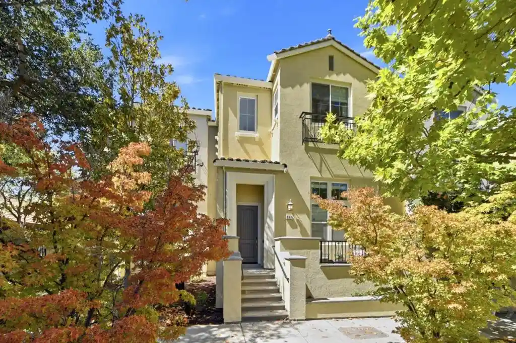 Listing Photo 1 - Condo for sale in 10281 Torre Ave located at 10281 Torre Ave, Cupertino, CA 95014 - Unit #817
